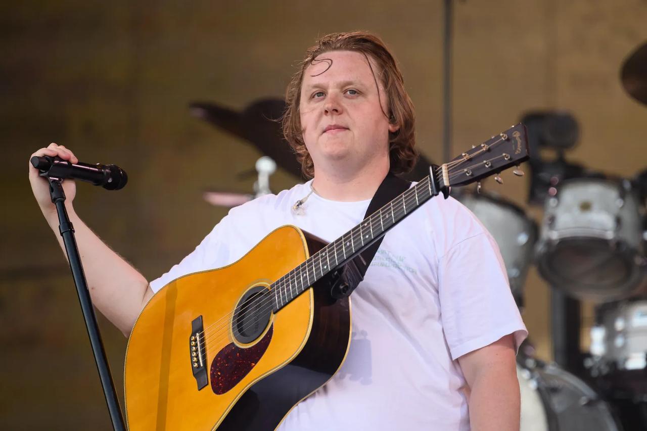 Lewis Capaldi spotted recording with Noah Kahan after mental health hiatus