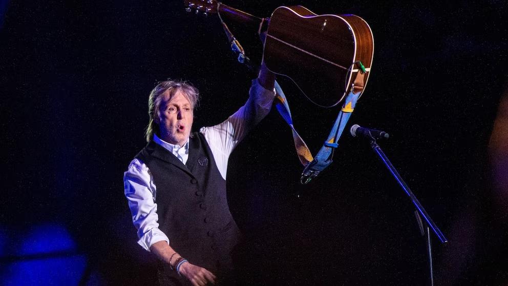 Paul McCartney becomes UK’s first billionaire musician
