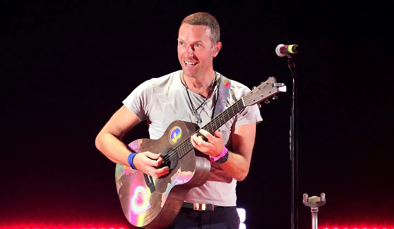 Chris Martin Opens Up About Creativity in an Impromptu Park Interview