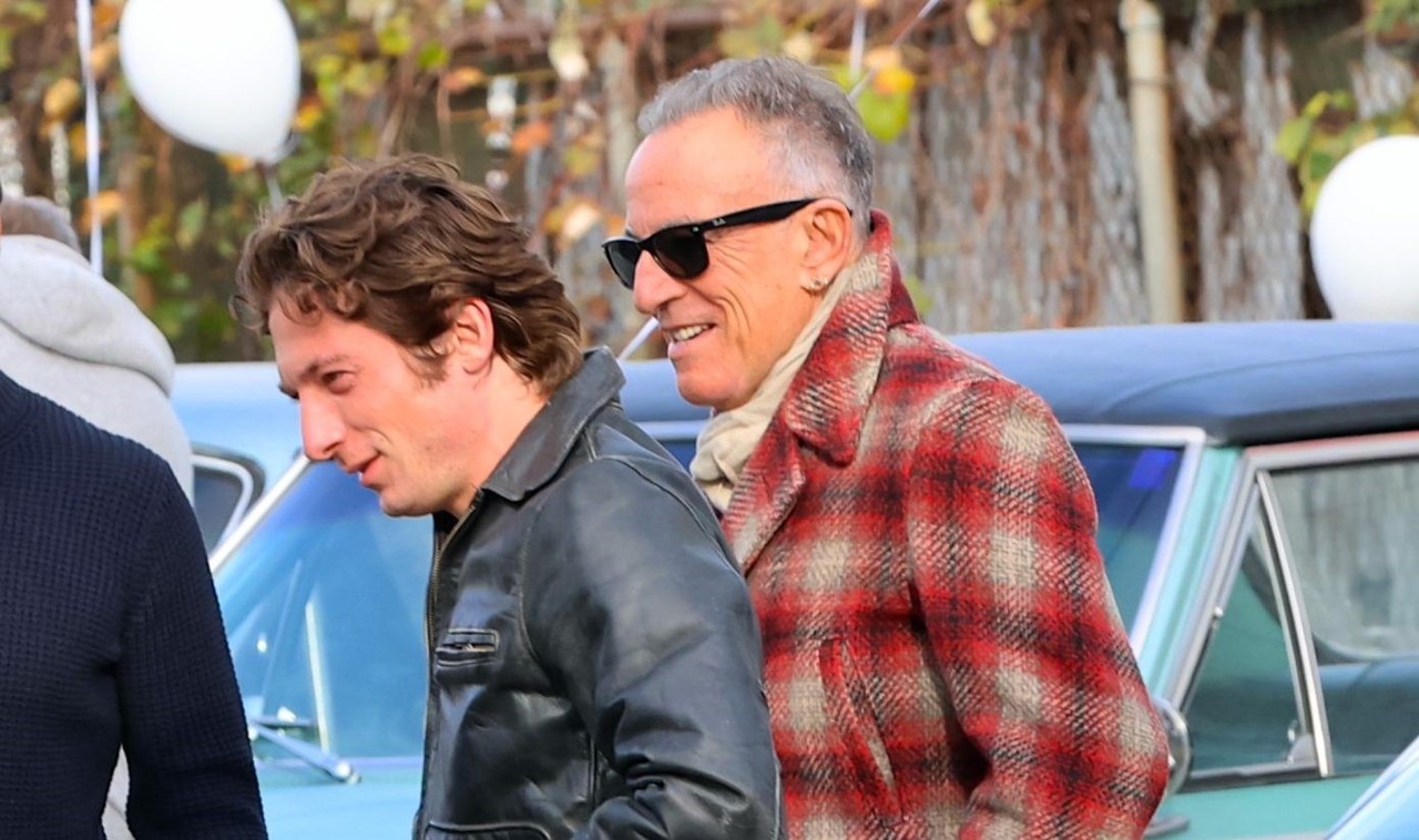 Bruce Springsteen Visits Jeremy Allen White on Set of His Biopic