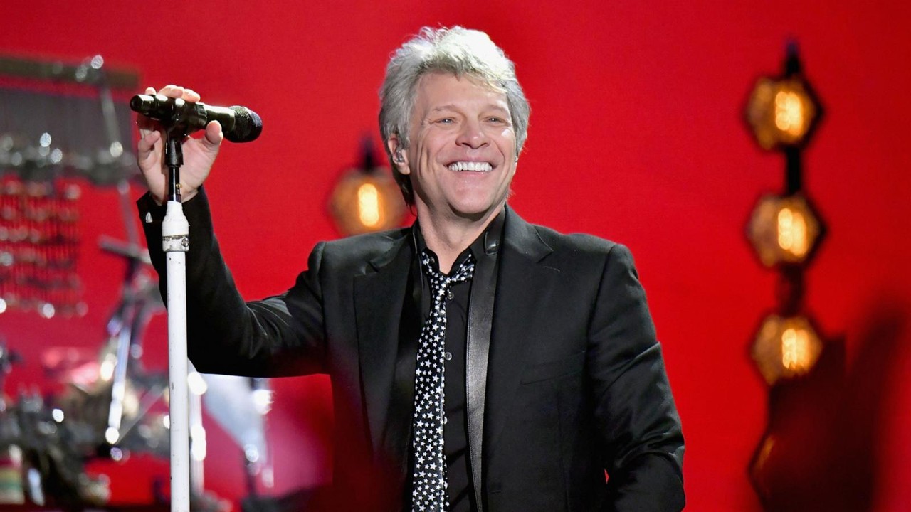 Bon Jovi выпустили рождественский трек "Christmas Isn’t Christmas"