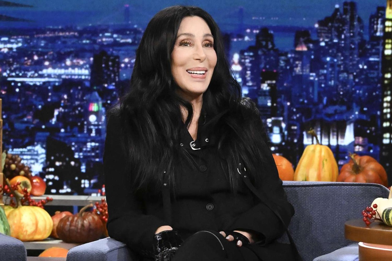 Cher reveals she's working on her memoir